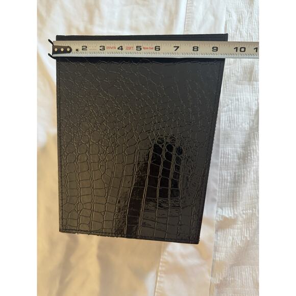 Black Wastebasket Faux Crocodile-Embossed Shiny Bathroom Office Trash Garbage - Picture 6 of 8